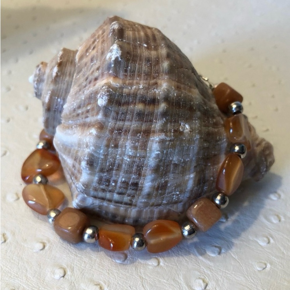 NEW Carnelian heart and cube crystal bracelet